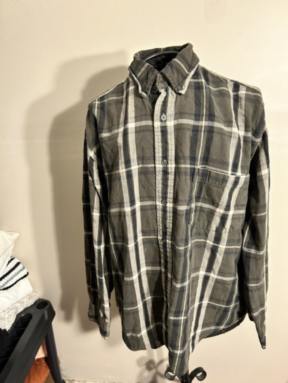 St Johns bay mens size medium plaid green mens flannel shirt outdoor wear